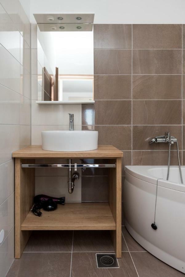 Apartment M.g Brodarica (Sibenik-Knin)